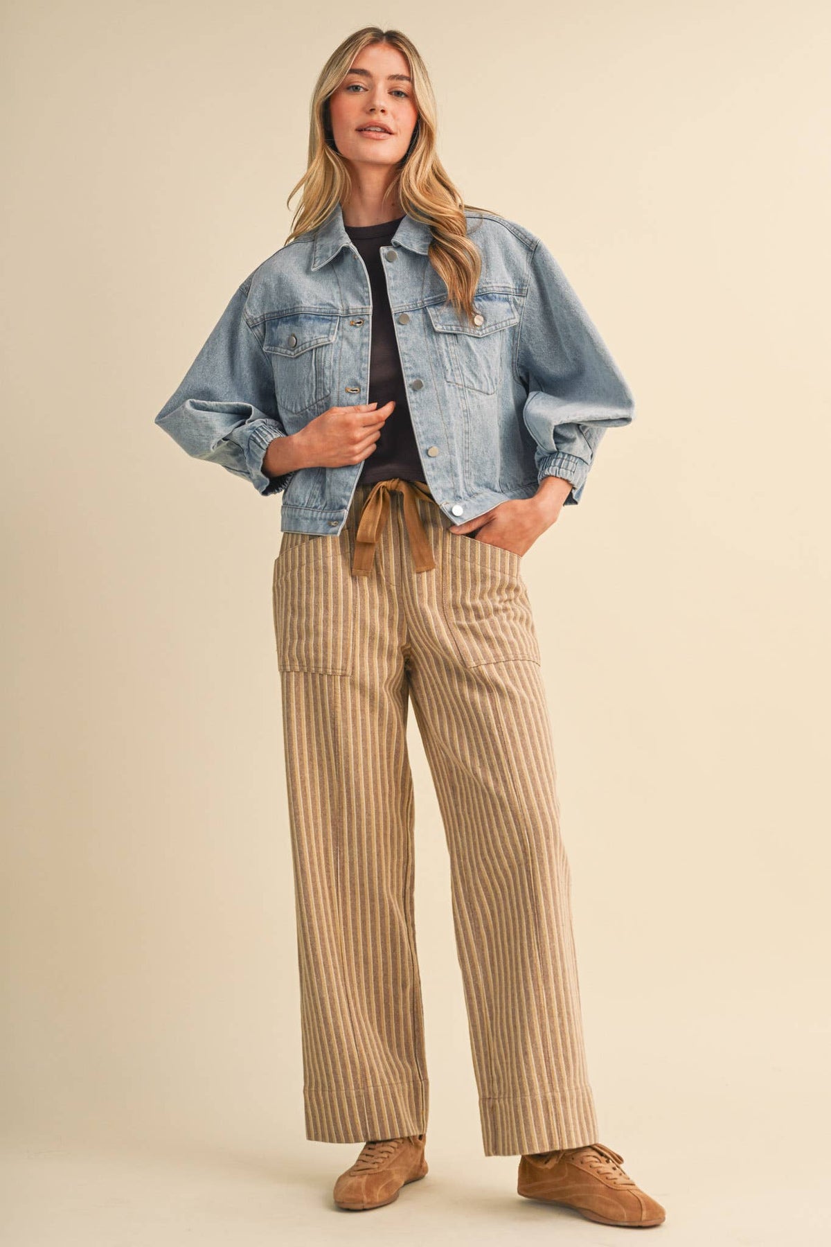 STRUCTURED SLEEVE DENIM JACKET