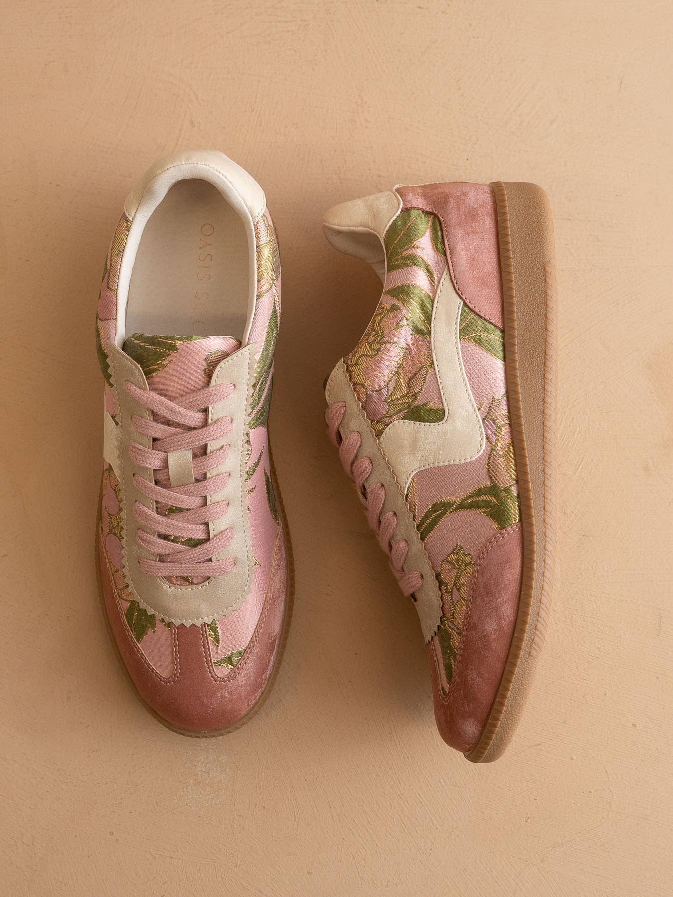 Kyla Sneakers