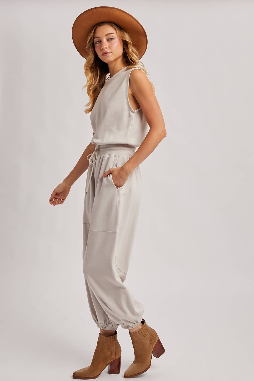 Jannie Jumpsuit ( Black or Ash )
