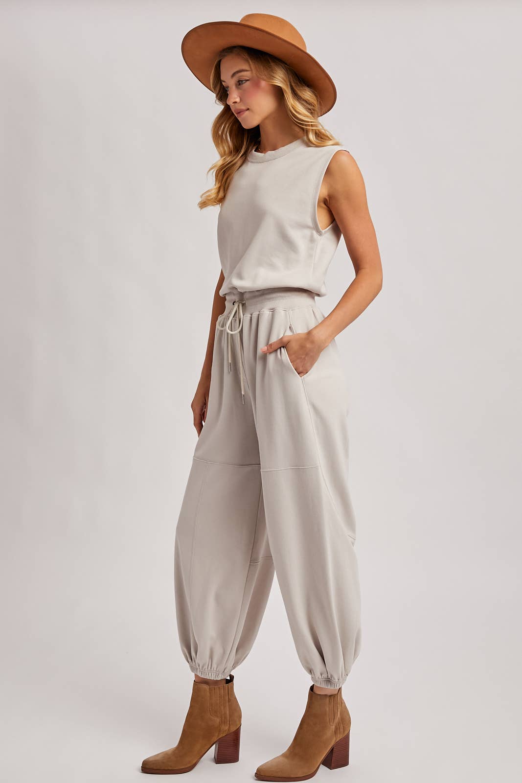 Jannie Jumpsuit ( Black or Ash )