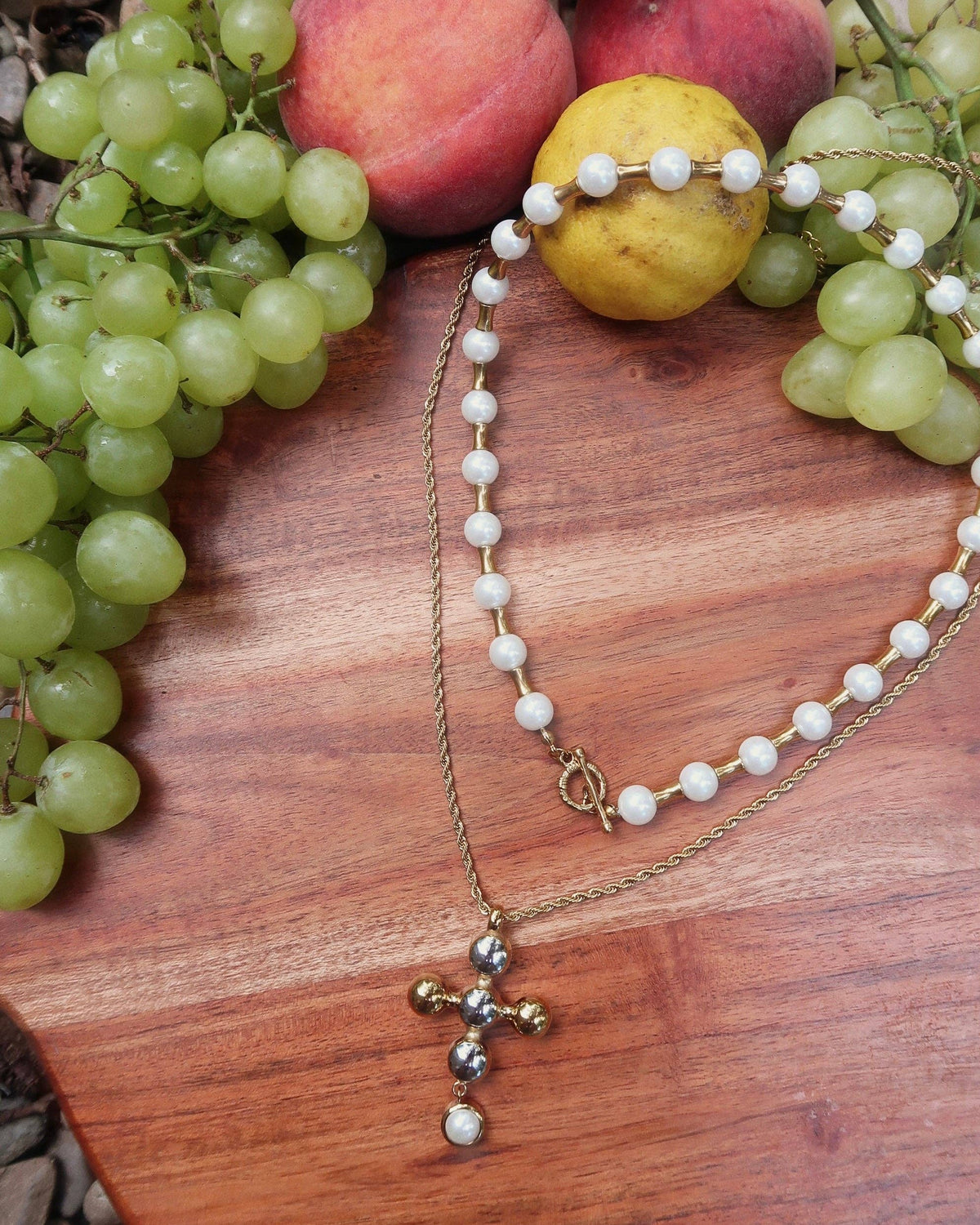 Livi Beaded Necklace : Brown or Pearl