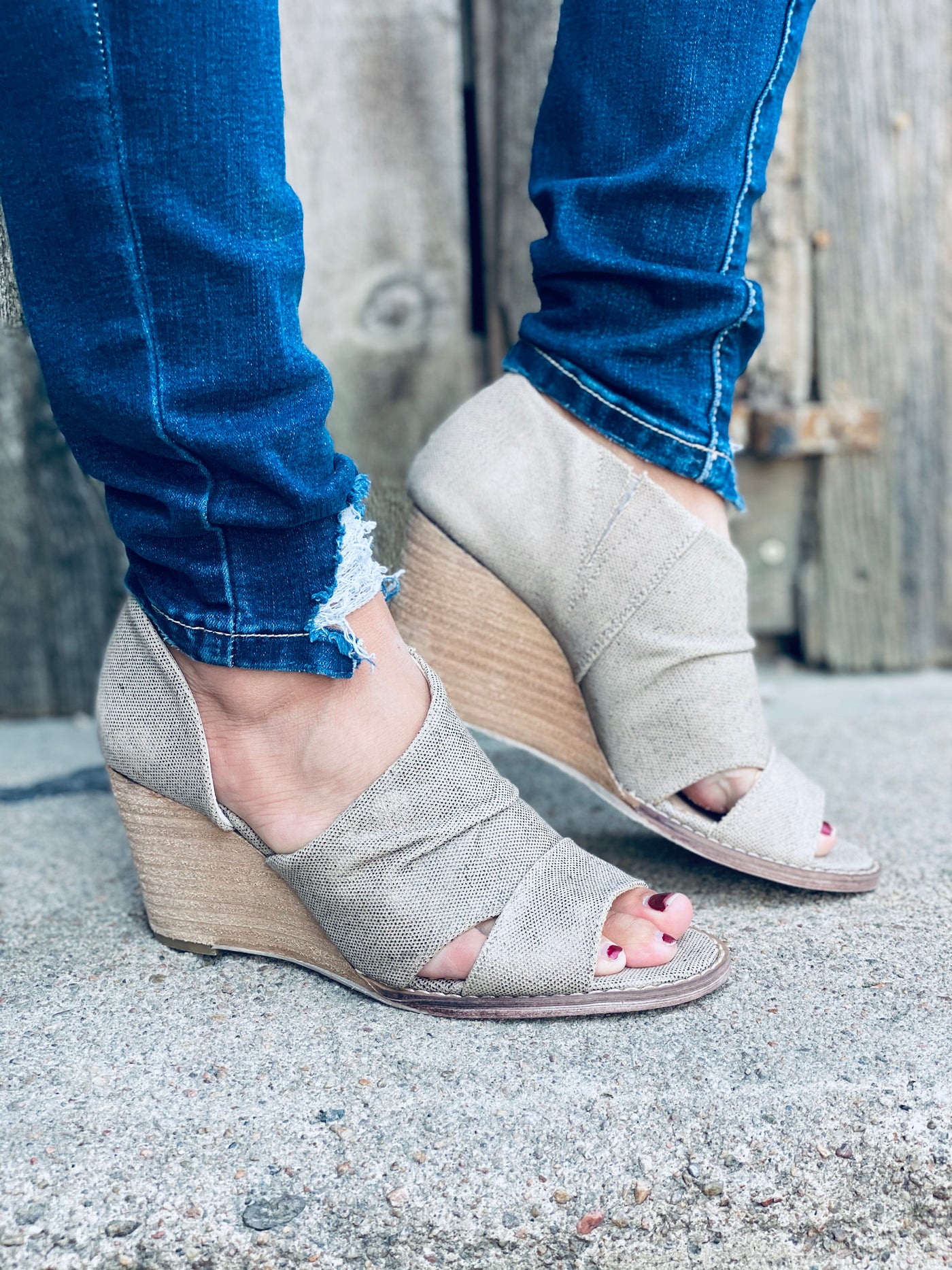 Memphis Wedge