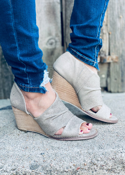 Memphis Wedge