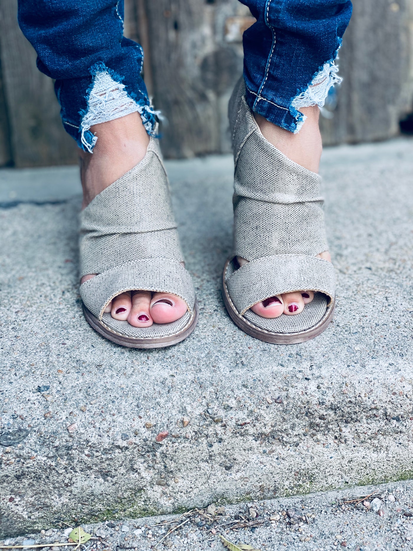 Memphis Wedge