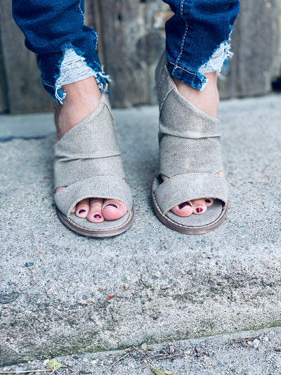 Memphis Wedge