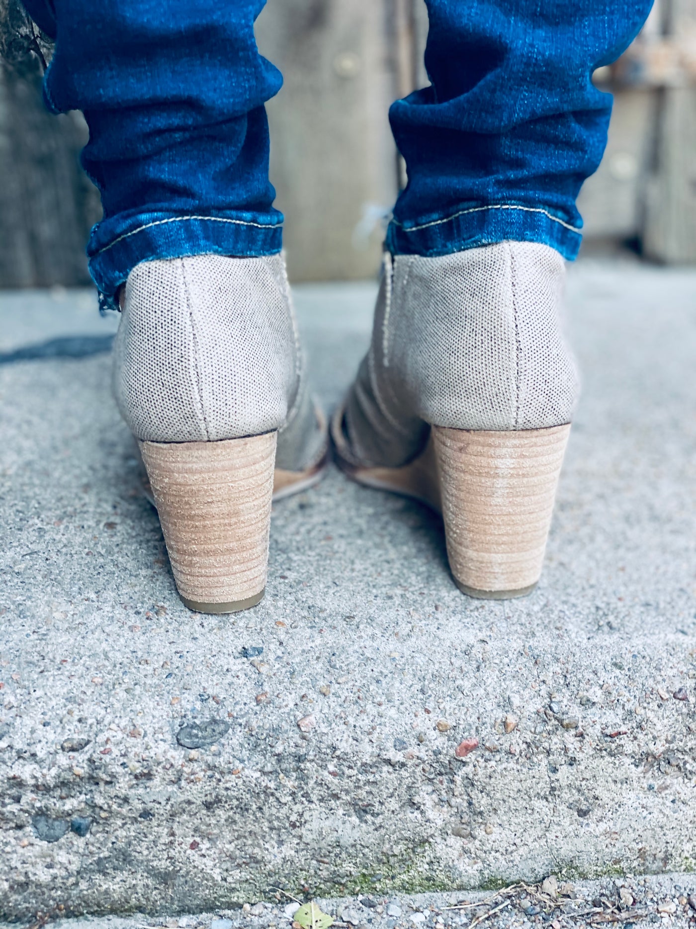 Memphis Wedge